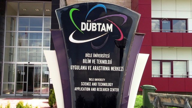 Dicle Üniversitesi, 2 bin 200 litre dezenfektan üretti - DİYARBAKIR