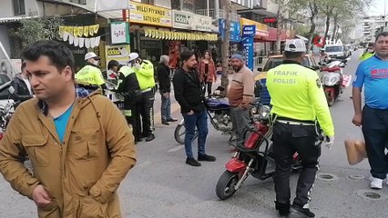 Kaskı kafasında değil, saksıda taşıyan sürücüye 2 bin 893 TL ceza