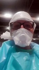 Personal sanitario denunciando la situación en IFEMA