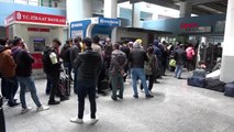 İzmir Şehirlerarası Otobüs Terminali'nde fırsatçılara tepki