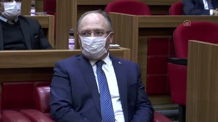 Vali Ayhan'dan "koronavirüsten ilk ölüm" iddialarına açıklama