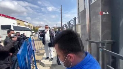 Eskişehir'de karantina süresi biten umreciler evlerine dönüyor