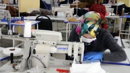 Şuhut'ta Bir Ay Önce Kurulan Tekstil Fabrikası Maske Üretmeye Başladı
