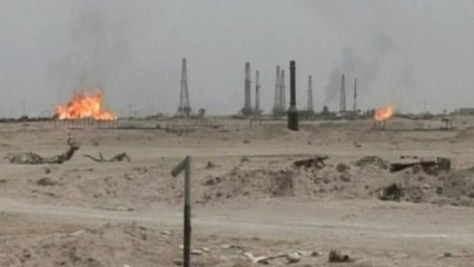 국제유가 끝없는 추락...정유업계 '공장 돌릴수록 손해' / YTN