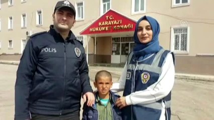 Erzurumlu 9 yaşındaki Devran Özmen, kumbarasındaki 29 lirayı "Biz Bize Yeteriz Türkiyem"...