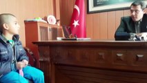 9 yaşındaki Devran Özmen, kumbarasındaki 29 lirayı 'Biz Bize Yeteriz Türkiyem' kampanyasına bağışladı - ERZURUM