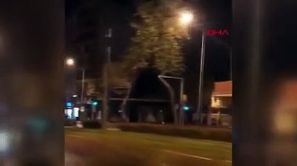 Tramvay yolunda atla yolculuk