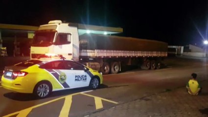 Motorista de caminhão é detido durante ação da Polícia Militar