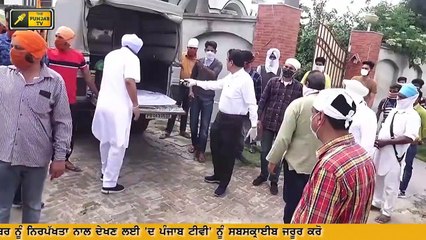 ਗਰੀਬਾਂ ਨੂੰ ਰਾਸ਼ਨ ਵੰਡਣ ਪਹੁੰਚ ਗਏ Navjot Sidhu started helping people of his constituency