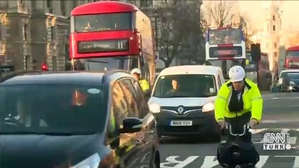 İngiltere'de 13 yaşındaki çocuk koronavirüs nedeniyle öldü