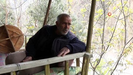 Güvenlik için yaptıkları demir kapıyı korona için kullanıyorlar