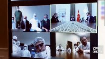 Son dakika... Bakan Koca, sağlık çalışanlarıyla video konferans yoluyla görüştü