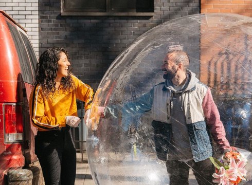 أشهر قصة حب في العالم الآن: هكذا كان اللقاء الأول