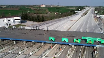 Giriş yapan hususi araçların sürücüleri ve yolcular kaydediliyor