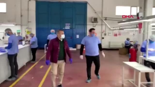 Tunceli'de sağlık çalışanları ve vatandaşlar için günlük 200 bin maske üretiliyor