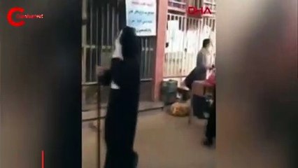 İran'da karantinaya uymayanları Azrail kostümüyle uyardılar