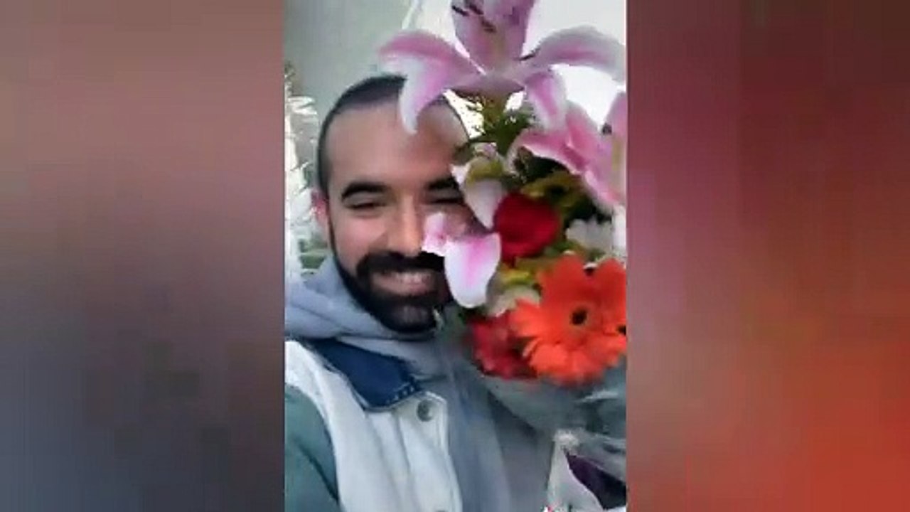 Korona günlerinde aşk: Komşusuna drone kullanarak çıkma teklif etti, ilk buluşmaya balon içinde gitti