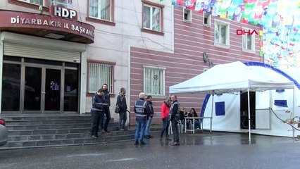 DİYARBAKIR HDP önündeki eylemde 212'nci gün