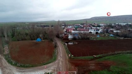 Karantinaya alınan köy sessizliğe büründü