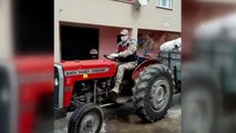 Jandarma karantinadaki köye traktörle saman götürdü - SİVAS