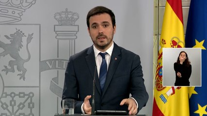 Garzón denuncia que "algunas funerarias aprovechan" la pandemia
