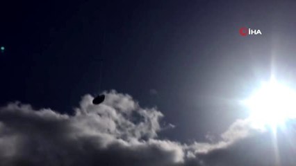 Jandarma yaşlı kadına ilaçlarını drone'la ulaştırdı