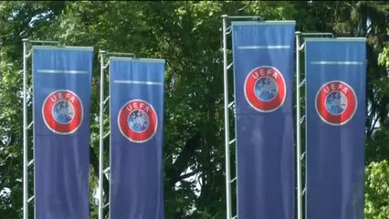 La UEFA se plantea celebrar las competiciones europeas en julio y agosto