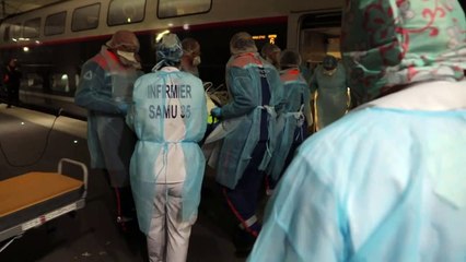 أكثر من 3500 وفاة في فرنسا بكورونا وإجلاء مصابين للتخفيف عن المناطق المكتظة