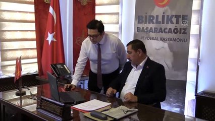 Video herunterladen: Kastamonu Belediye Başkanı Vidinlioğlu video konferans yöntemiyle basın toplantısı düzenledi