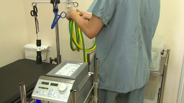 [뉴스라이브] 국내 코로나19 감염 만 명 육박...'혈장치료' 중증환자 치료 대안될까? / YTN