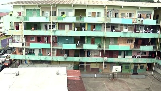 Panamá distribuye comida en barrios pobres por crisis del COVID-19
