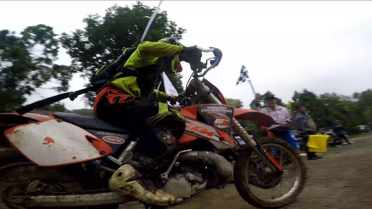 Dirt bike Kawasaki KX250 Rebuild - P3/ Engine Tear Down