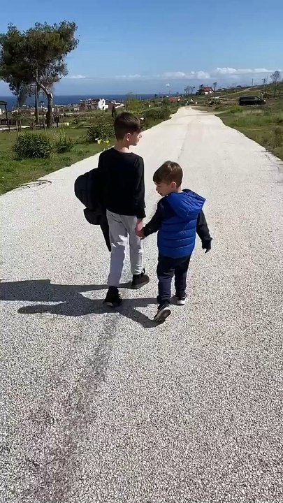 Σάκης Ρουβάς: Πάνω απ’ όλα μπαμπάς! Δείτε τον ν...