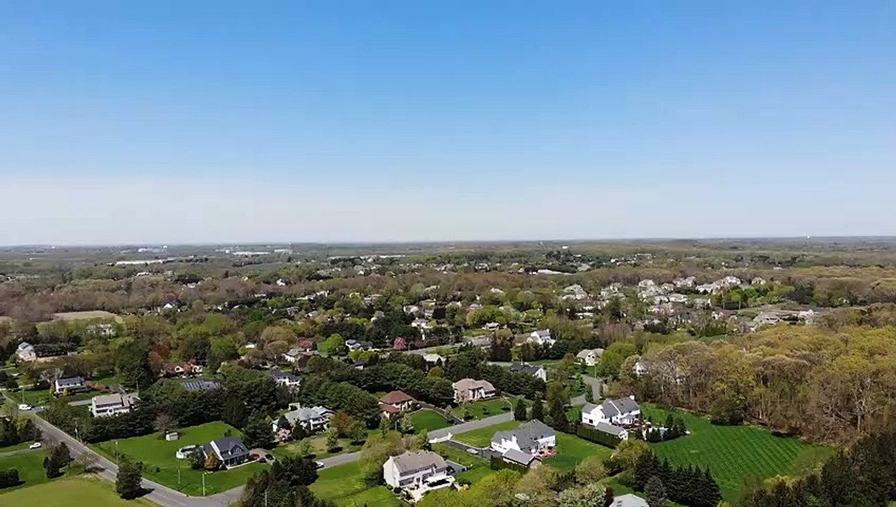 DJI Mavic AIR goes 400 FT over NJ suburb.