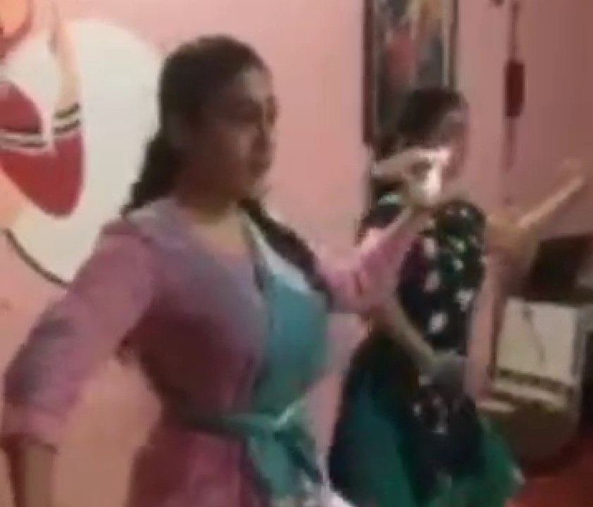 ಒಡಿಸ್ಸಿ ನೃತ್ಯ ಮಾಡಿದ ಸಾರಾ ಅಲಿ ಖಾನ್ ವಿಡಿಯೋ ವೈರಲ್ | Sara Ali Khan | Filmibeat Kannada