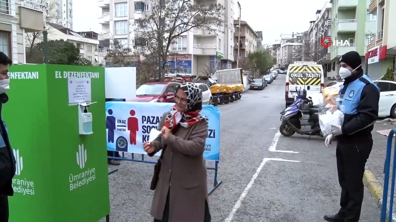 Ümraniye'de Pazarların Giriş Çıkışları Bariyerlerle Ayrıldı