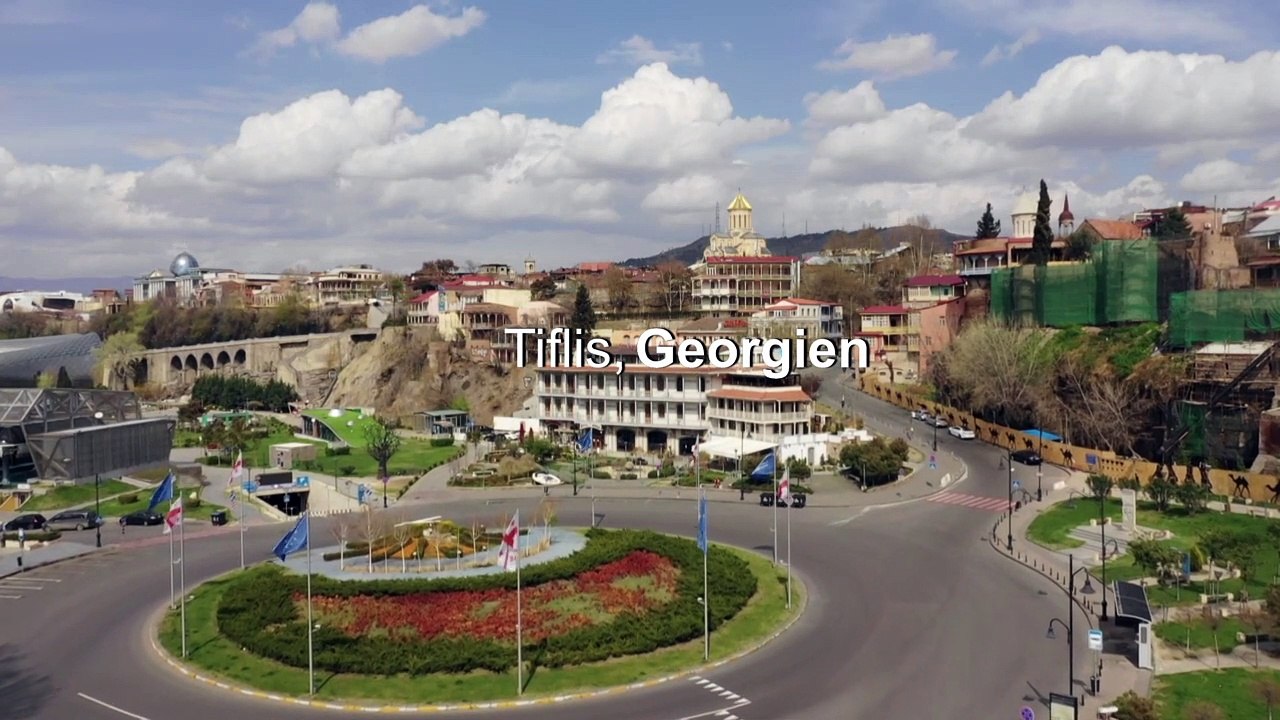 Drohnenbilder zeigen menschenleere Metropolen