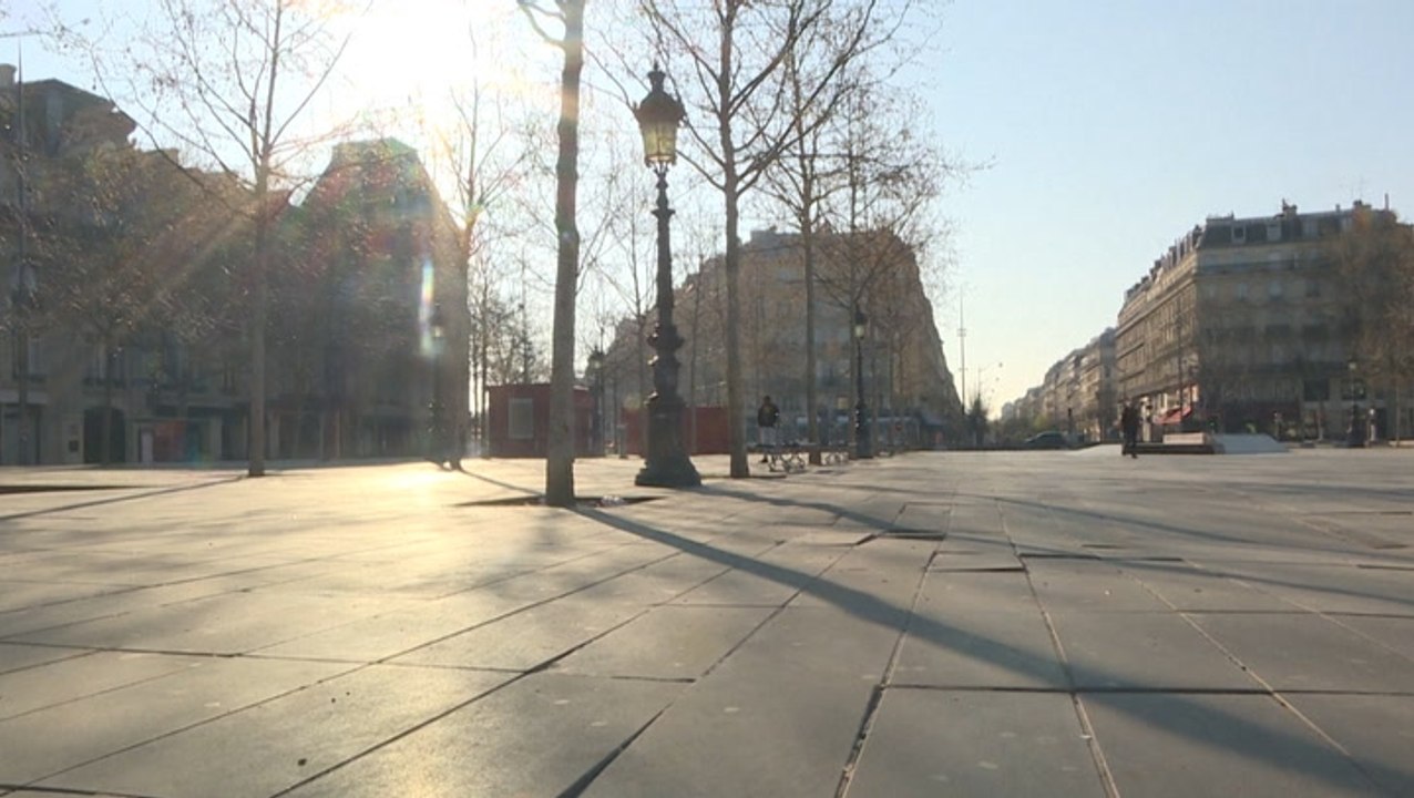 Paris empty amid COVID-19 lockdown