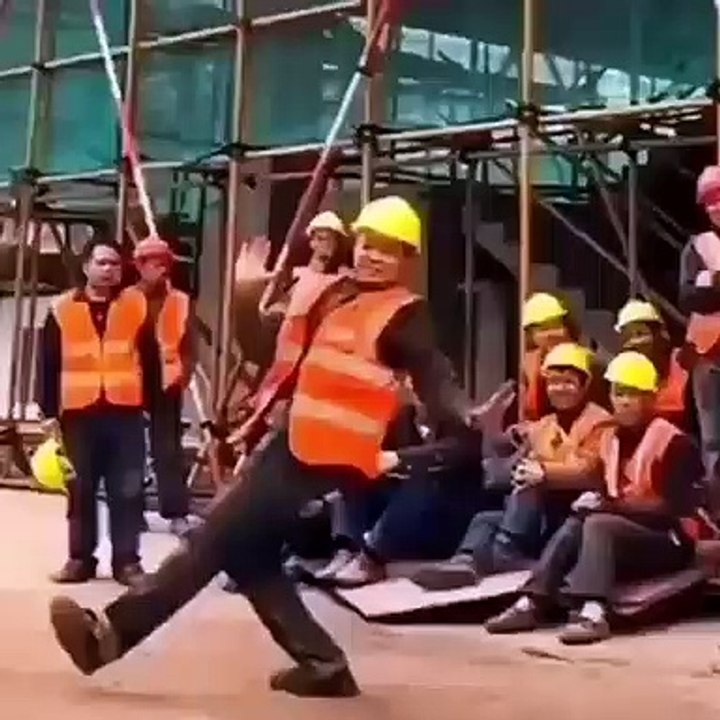 The builder like dancer