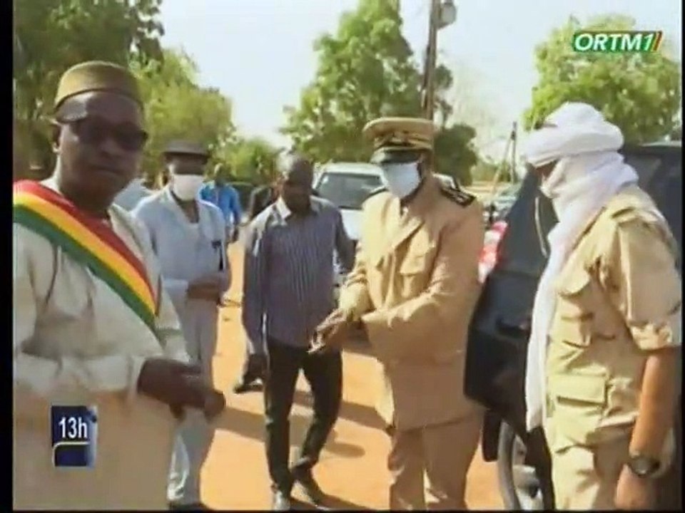 ORTM / Descente du Gouverneur de Ségou dans les usines de la région pour s’assurer du respect des mesures du covid 19 et offre de kits sanitaires