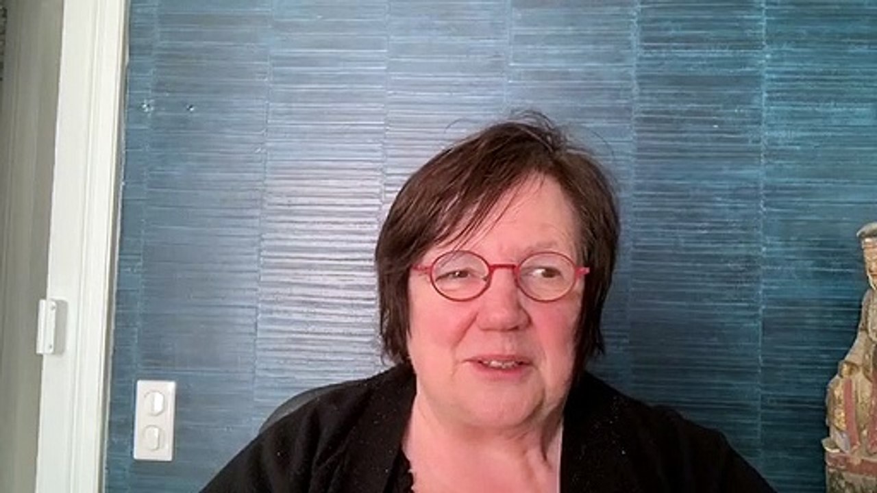 Huguette seule à la maison : voyage voyage