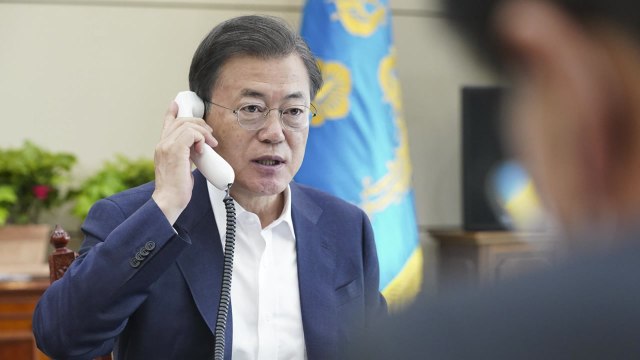 문 대통령, 덴마크·콜롬비아 정상과 통화...방역협력 논의 / YTN