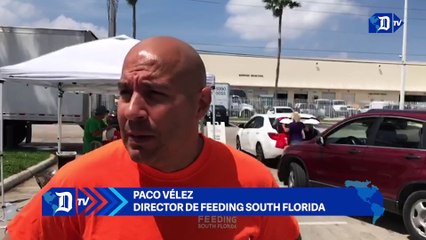 Feeding South Florida entrega 4.000 bolsas con alimentos al día en el Sur de la Florida.