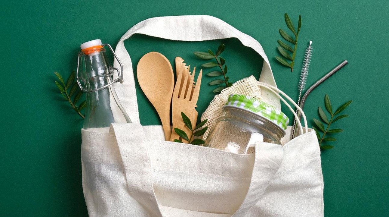 Your Reusable Grocery Bags Are Probably Loaded With Germs—Here's How to Clean Them