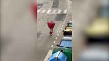 Guardia Civil denuncia a dos hermanos que aparecen bailando en la calle
