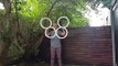 Illusions d'optiques avec des cercles : ce jongleur va perdre votre regard !