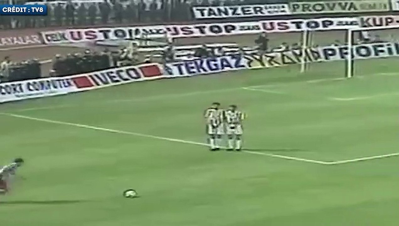 Le best of des arrêts de Rüştü Reçber, l'emblématique gardien de la Turquie