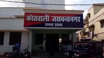 इटावा: कोतवाली पुलिस ने तीन वाहनों को किया सीज