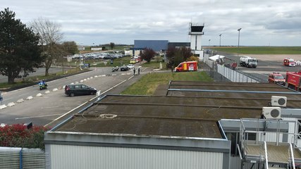 Download Video: Arrivée de patients parisiens sur l’aéroport de Carpiquet jeudi 2 avril