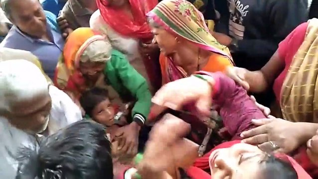 Amroha: हमलावरों ने प्रधानपति के सीने में ताबड़तोड़ उतार दी गोलियां, देखें वीडियो